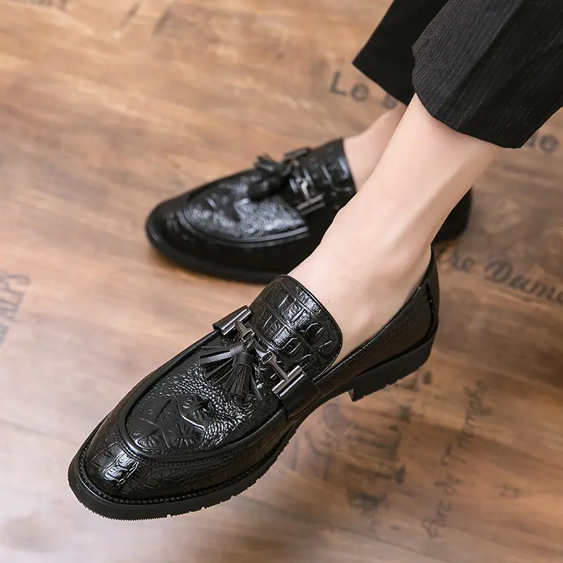 Leather Shoes Casual Business Shoes for Men Dress Tenis De Hombre Moccasins Mokasin Tenis Caballero Designer sneakers