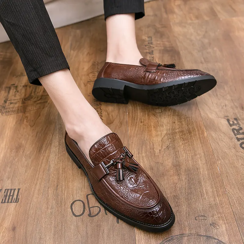 Leather Shoes Casual Business Shoes for Men Dress Tenis De Hombre Moccasins Mokasin Tenis Caballero Designer sneakers