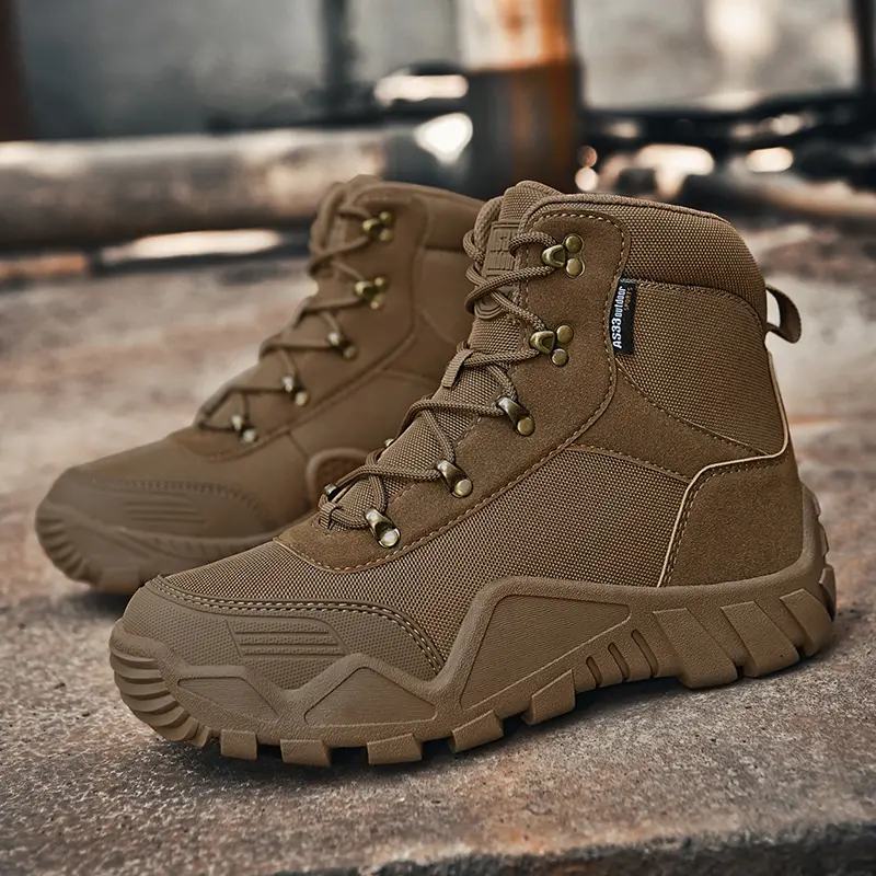 Outdoor Leather Mens Slip on Boots Platform Shoes Luxury Brand Men Winter Plush Snow Boots Fashion All-match Men Motocross Boots