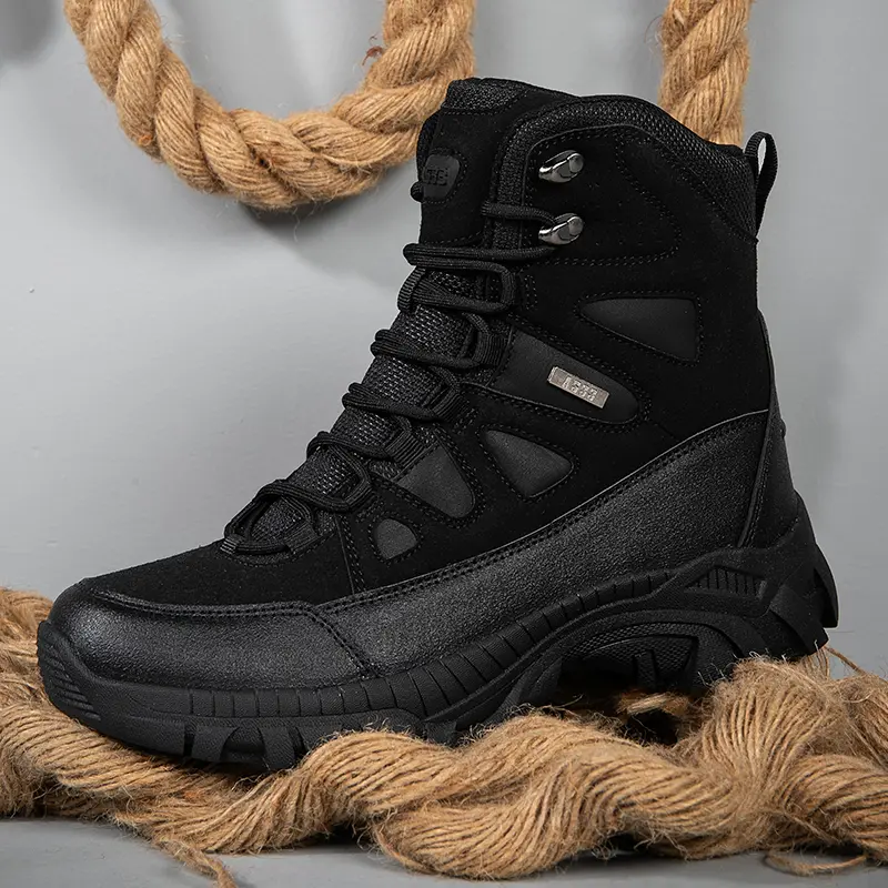 Outdoor Leather Mens Slip on Boots Platform Shoes Luxury Brand Men Winter Plush Snow Boots Fashion All-match Men Motocross Boots