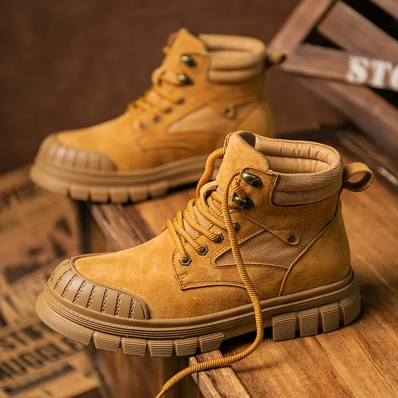 Outdoor Leather Mens Slip on Boots Platform Shoes Luxury Brand Men Winter Plush Snow Boots Fashion All-match Men Motocross Boots