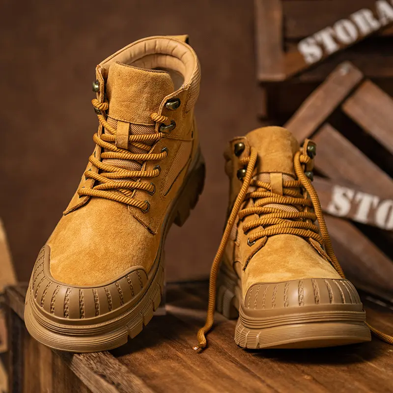 Outdoor Leather Mens Slip on Boots Platform Shoes Luxury Brand Men Winter Plush Snow Boots Fashion All-match Men Motocross Boots