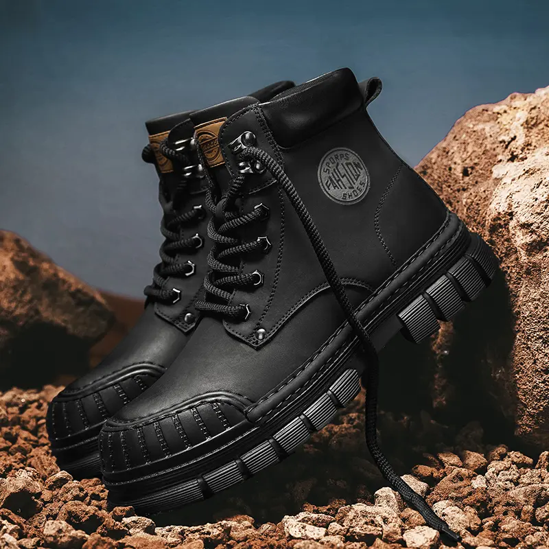 Outdoor Leather Mens Slip on Boots Platform Shoes Luxury Brand Men Winter Plush Snow Boots Fashion All-match Men Motocross Boots