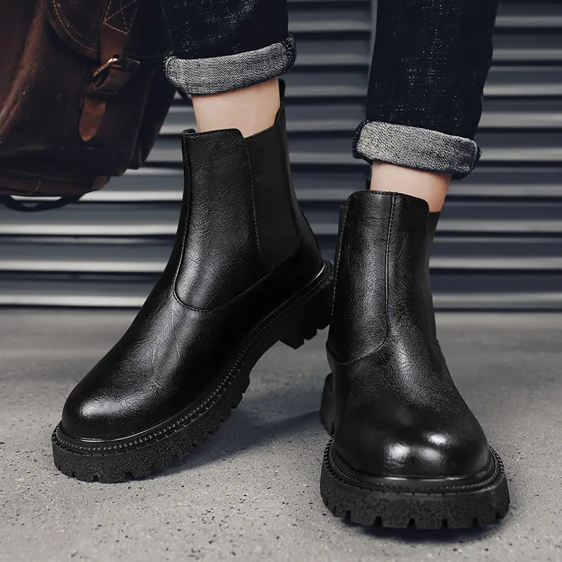 Outdoor Leather Mens Slip on Boots Platform Shoes Luxury Brand Men Winter Plush Snow Boots Fashion All-match Men Motocross Boots
