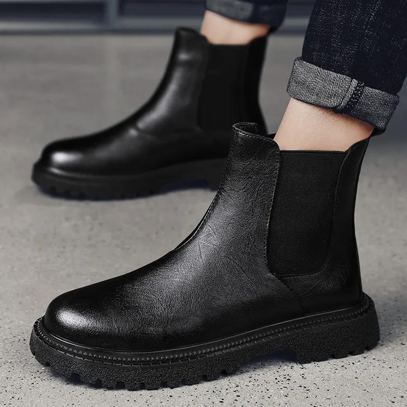 Outdoor Leather Mens Slip on Boots Platform Shoes Luxury Brand Men Winter Plush Snow Boots Fashion All-match Men Motocross Boots