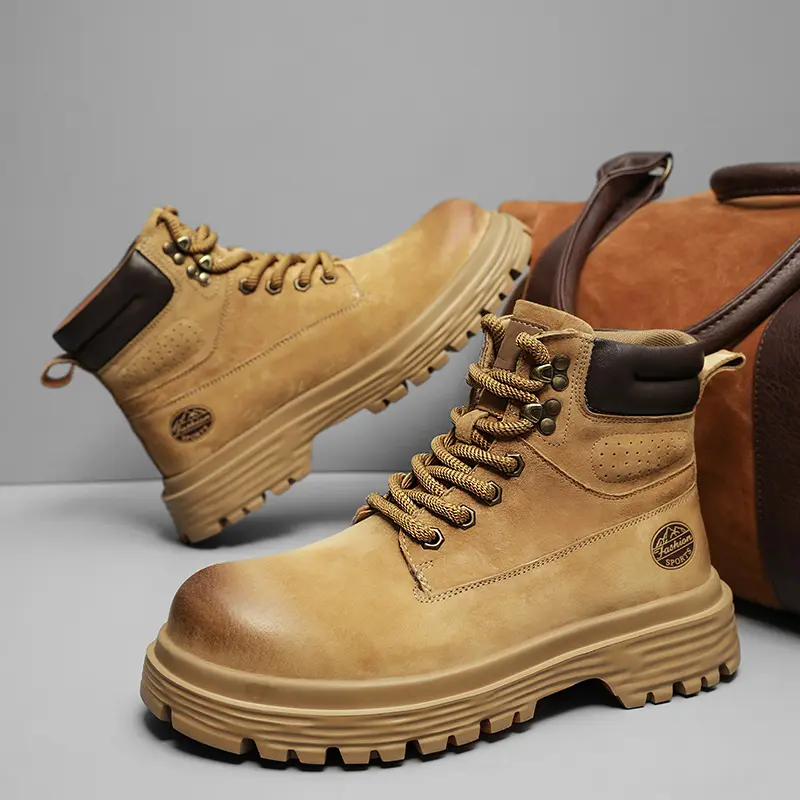 Outdoor Leather Mens Slip on Boots Platform Shoes Luxury Brand Men Winter Plush Snow Boots Fashion All-match Men Motocross Boots