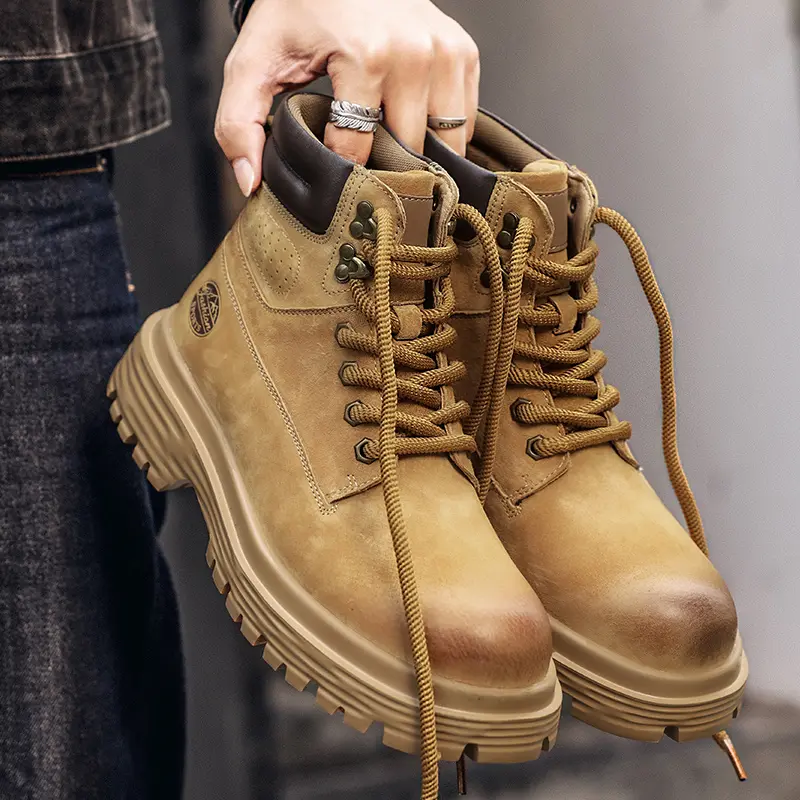 Outdoor Leather Mens Slip on Boots Platform Shoes Luxury Brand Men Winter Plush Snow Boots Fashion All-match Men Motocross Boots
