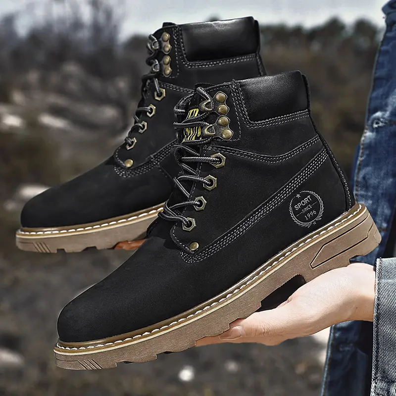 Outdoor Leather Mens Slip on Boots Platform Shoes Luxury Brand Men Winter Plush Snow Boots Fashion All-match Men Motocross Boots