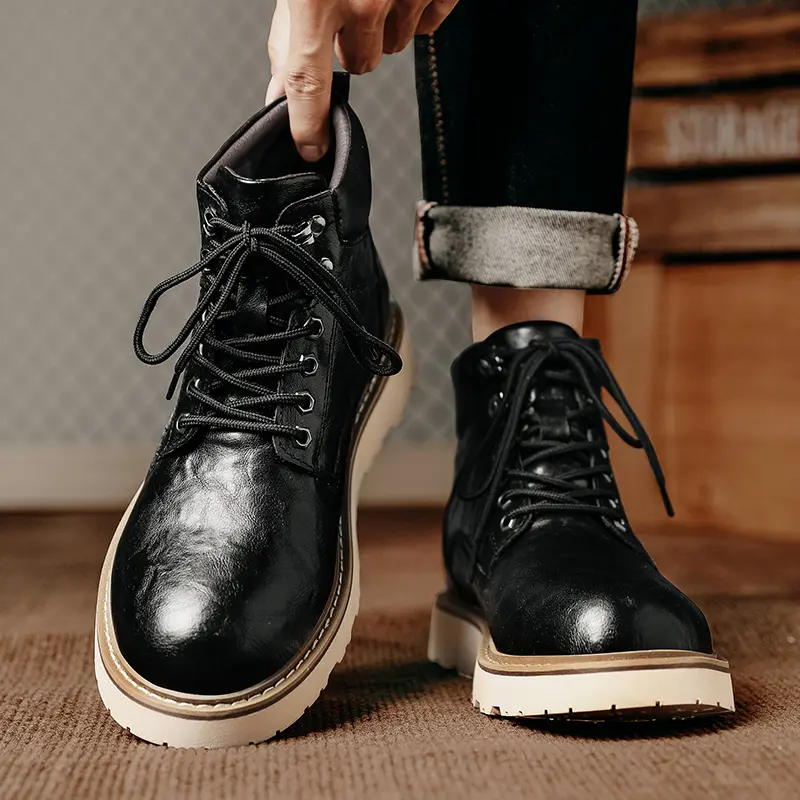 Outdoor Leather Mens Slip on Boots Platform Shoes Luxury Brand Men Winter Plush Snow Boots Fashion All-match Men Motocross Boots