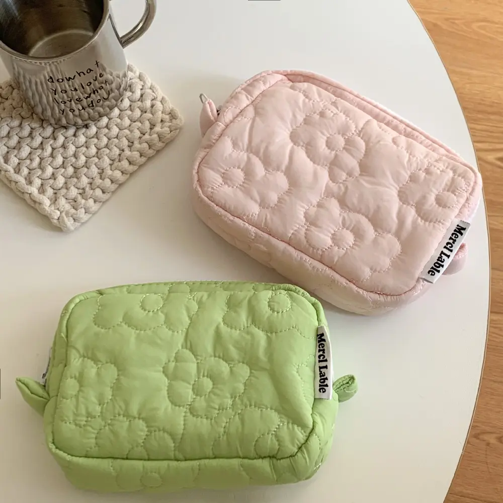 Fashion Cotton Makeup Storage Bag Korean Quilted Flower Cosmetic Bags Women Beauty Case for Girls