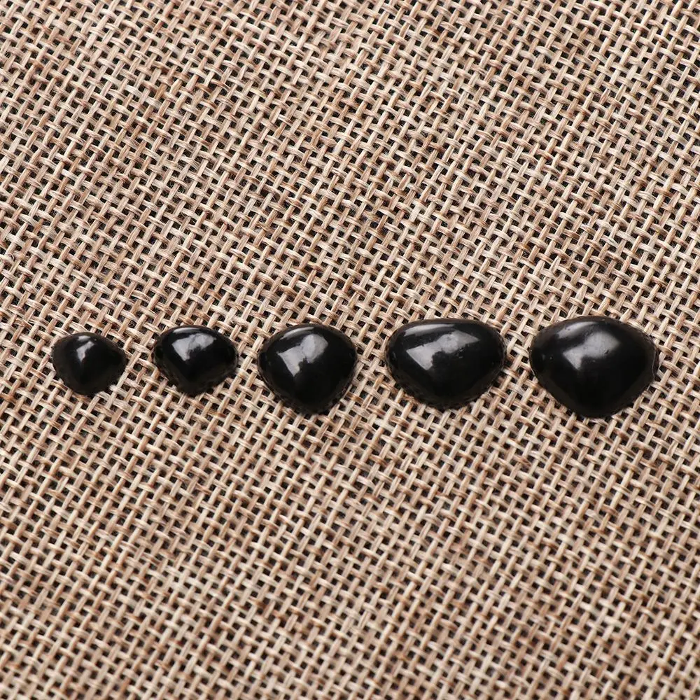 100pcs Dolls Toys For Bear Buttons Crafts Triangle Noses Toy DIY Safety Nose Accessories