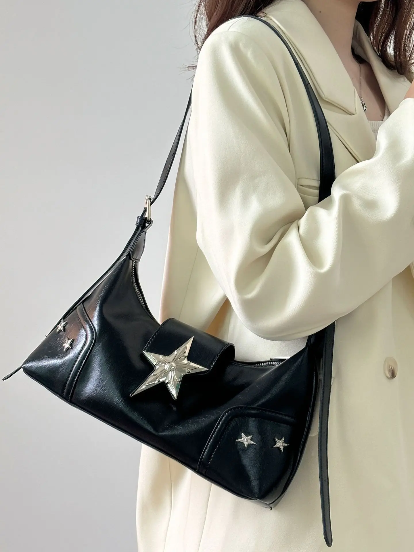 Retro Punk Motorcycle Style Shoulder Bag Women Cool Star Y2k Purse Hot Girls Crossbody Bags Pleated Pu Leather Female Handbags