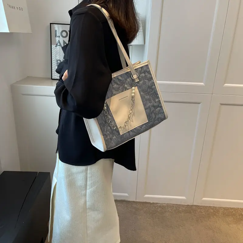 Luxury Ladies Pearl Chain Shoulder Bag Large Capacity Women's Tote Bags Fashion Casual Female Handbags Underarm Zipper Purse