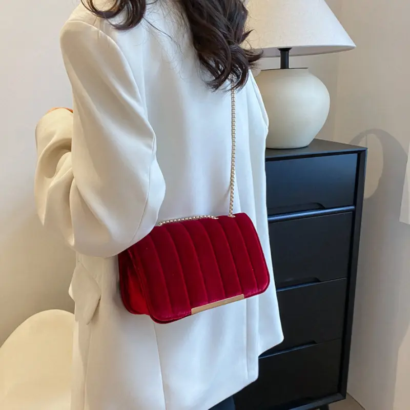 Vintage Velvet Women's Small Square Shoulder Bag Elegant Evening Handbag Ladies Fashion Chain Crossbody Bags Female Clutch Purse
