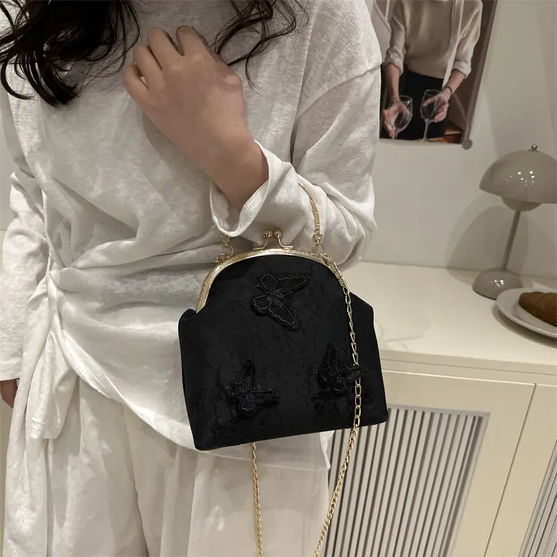 Chinese Style Butterfly Embroidery Women's Shoulder Bags Dinner Party Ladies Chain Crossbody Bag Elegant Simple Female Handbags