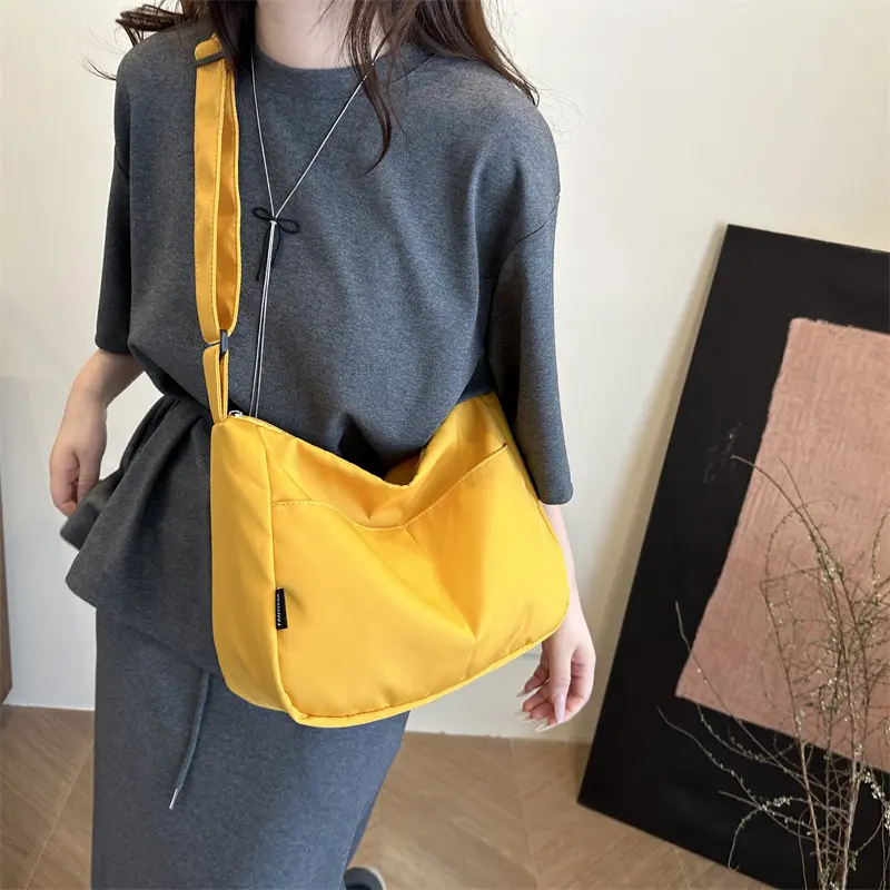 Simple Sports Women Nylon Shoulder Bag Commuter Solid Color Girls Messenger Bags Fashion Large-capacity Ladies Handbags Tote