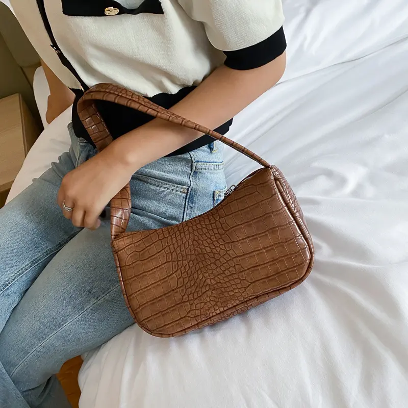 Soft PU Leather Crocodile Pattern Women Underarm Bag Vintage Design Casual Ladies Small Shoulder Bag Female Tote Purse Handbags