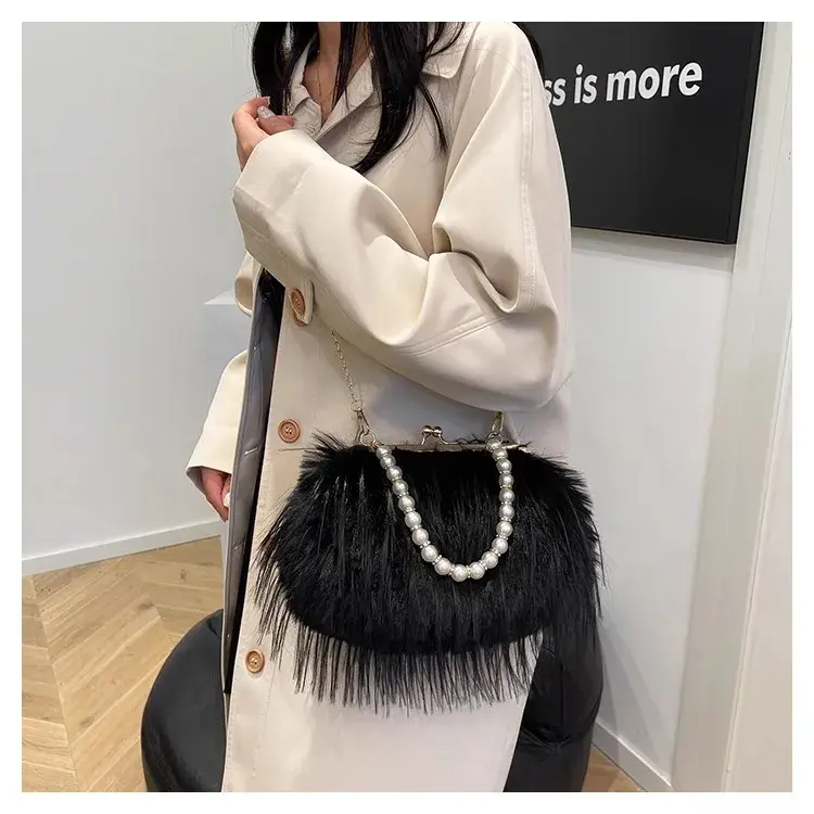Beading Chain Women's Evening Plush Handbags Faux Fur Tassel Ladies Shoulder Bag Elegant Female Crossbody Bags Party Furry Purse