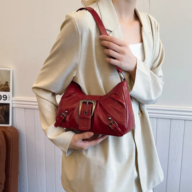 Vintage Commuter Women Shoulder Bags Y2K Cool Hot Girls Pu Leather Hobos Underarm Bag Solid Color Pleated Design Ladies Handbags