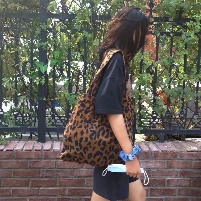Retro Corduroy Women Large Shoulder Shopping Bags Vintage Ladies Thin Cotton Casual Tote Leopard Pattern Girls Handbags Vest Bag