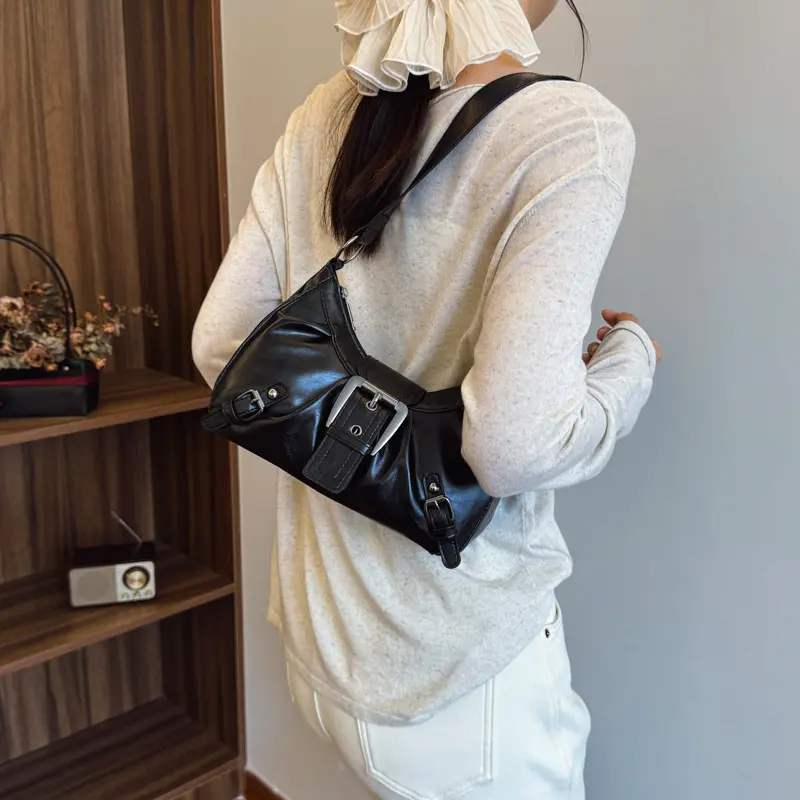 Vintage Commuter Women Shoulder Bags Y2K Cool Hot Girls Pu Leather Hobos Underarm Bag Solid Color Pleated Design Ladies Handbags
