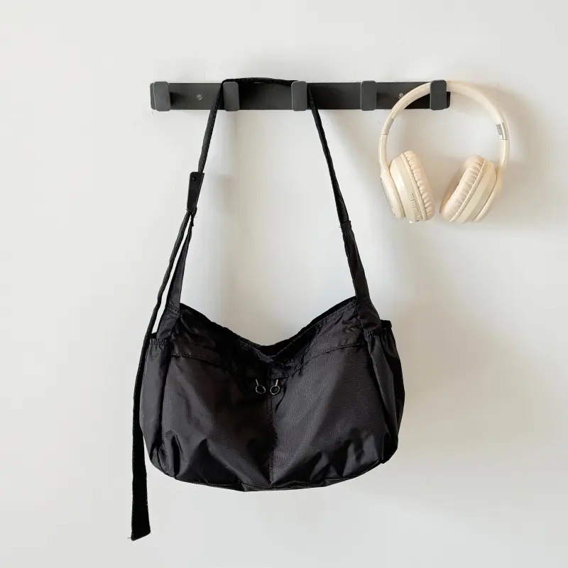 Outdoor Portable Crossbody Bags for Men and Women Commuter Waterproof Youth Shoulder Bag Solid Color Lightweight Female Tote