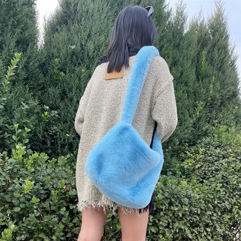 Soft Faux Fur Ladies Messenger Bags Fashion Large Capacity Plush Women's Shoulder Bag Simple Solid Color Female Fluffy Handbags