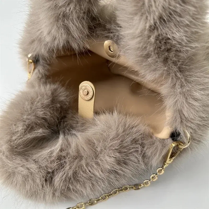Fashion Luxury Fake Fur Women's Shoulder Bag Sweet Cool Chain Plush Ladies Messenger Bags Simple Solid Color Female Tote Handbag