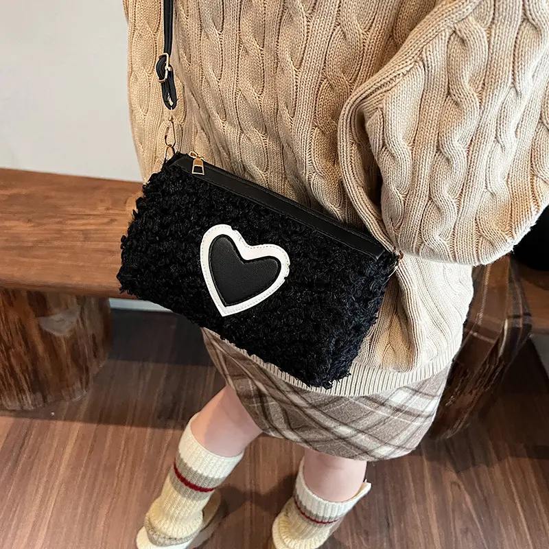 Love Plush Women's Small Barrel-shaped Shoulder Bags Winter Fashion Ladies Crossbody Bag Faux Lamb Wool Female Clutch Purse