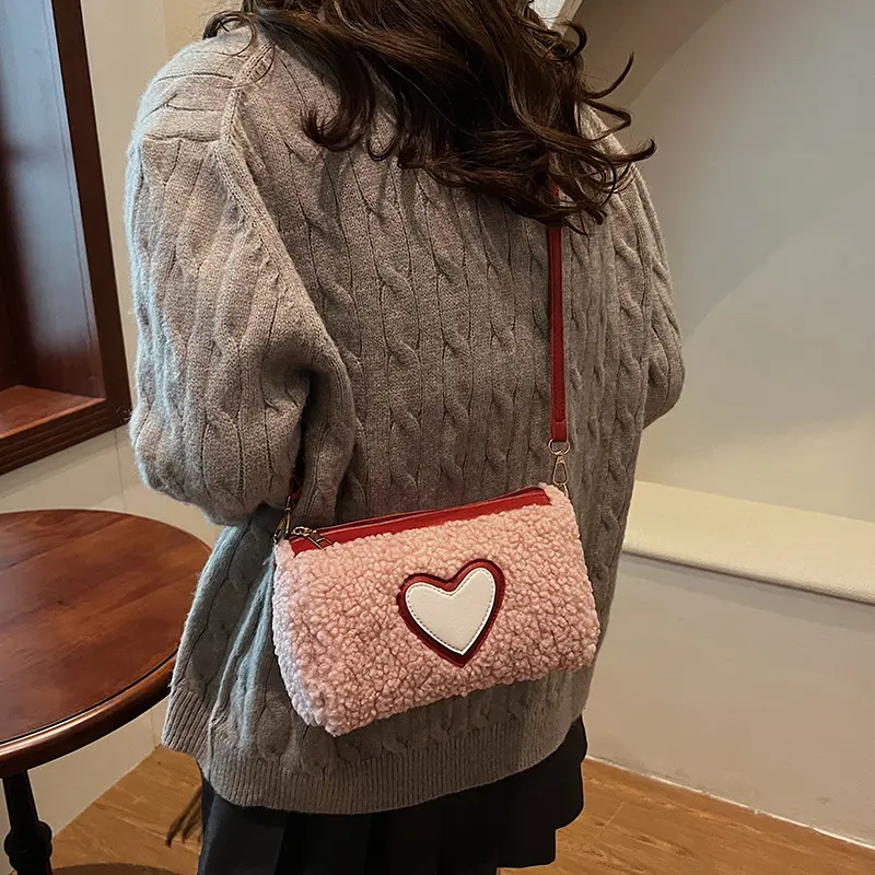 Love Plush Women's Small Barrel-shaped Shoulder Bags Winter Fashion Ladies Crossbody Bag Faux Lamb Wool Female Clutch Purse