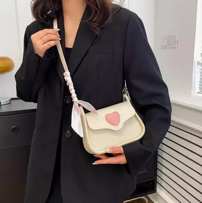 Cute Love Heart Women's Small Square Shoulder Bags Fashion Female Messenger Bag Simple Ladies Crossbody Purse Handbag with Scarf