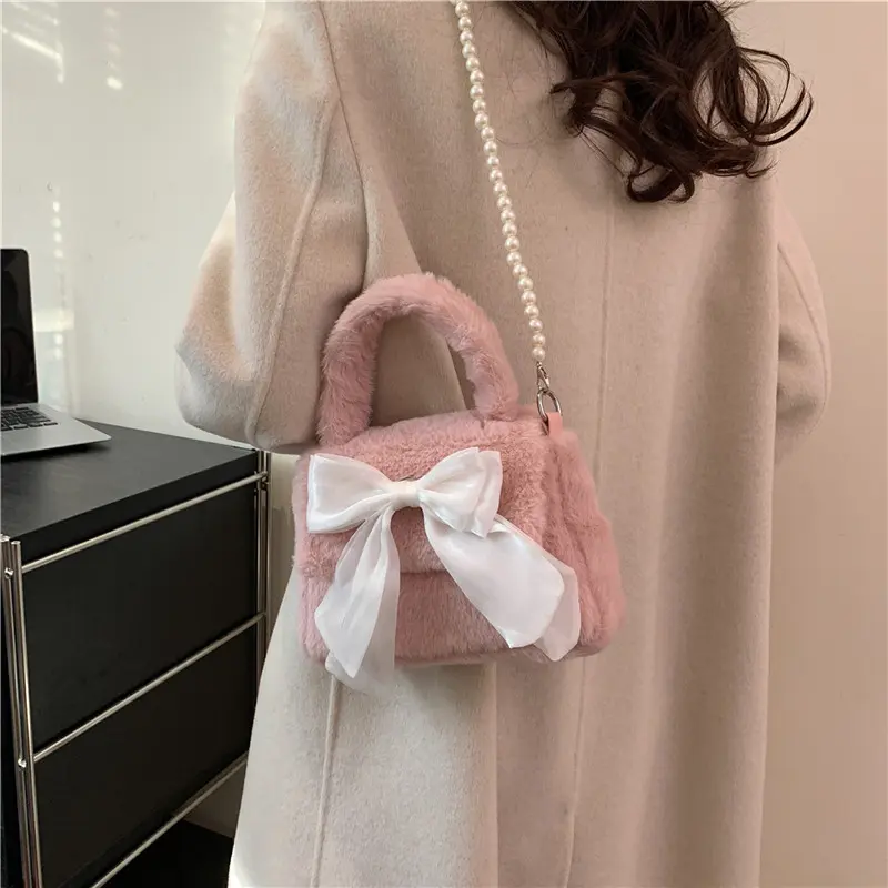 Sweet Bow Women's Faux Fur Shoulder Bags Fashion Pearl Chain Ladies Plush Crossbody Bag Simple Female Fluffy Purse Handbags