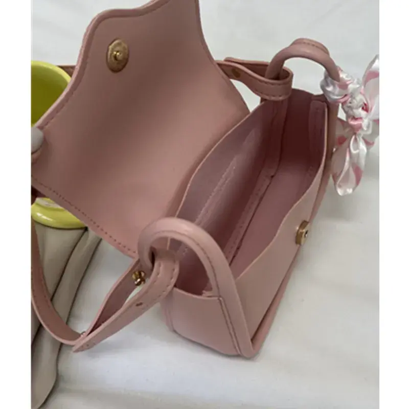 Cute Love Heart Women's Small Square Shoulder Bags Fashion Female Messenger Bag Simple Ladies Crossbody Purse Handbag with Scarf