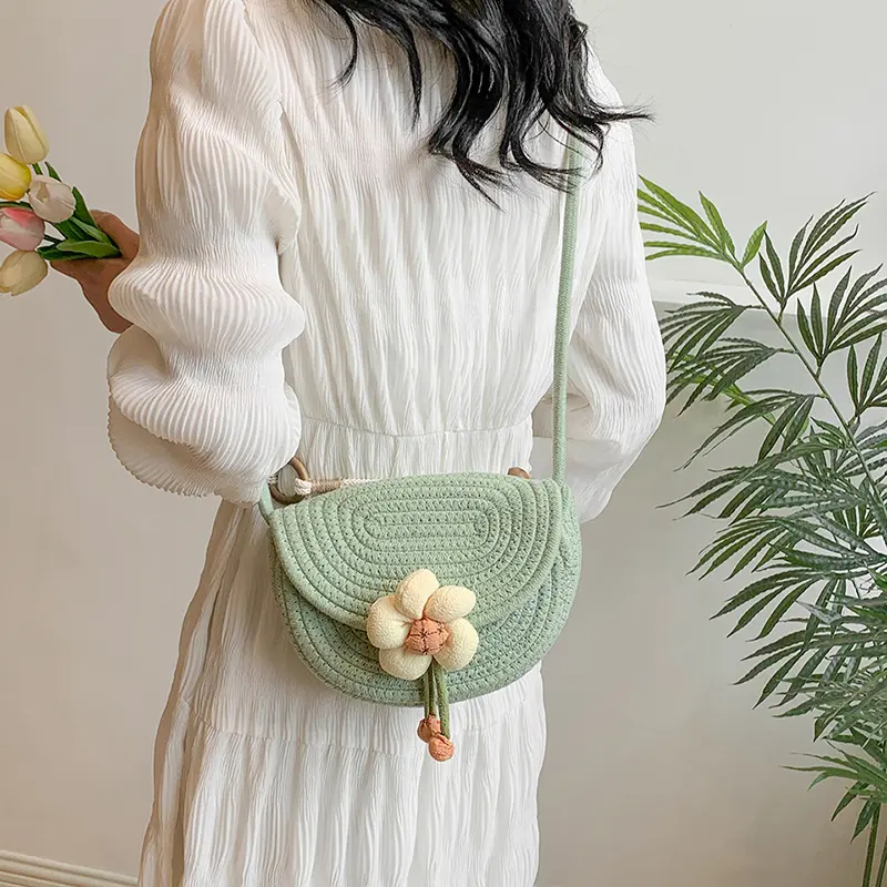 Summer Flower Straw Shoulder Shell Bags for Women Fashion Beach Vacation Ladies Crossbody Bag Purse Casual Female Phone Handbags