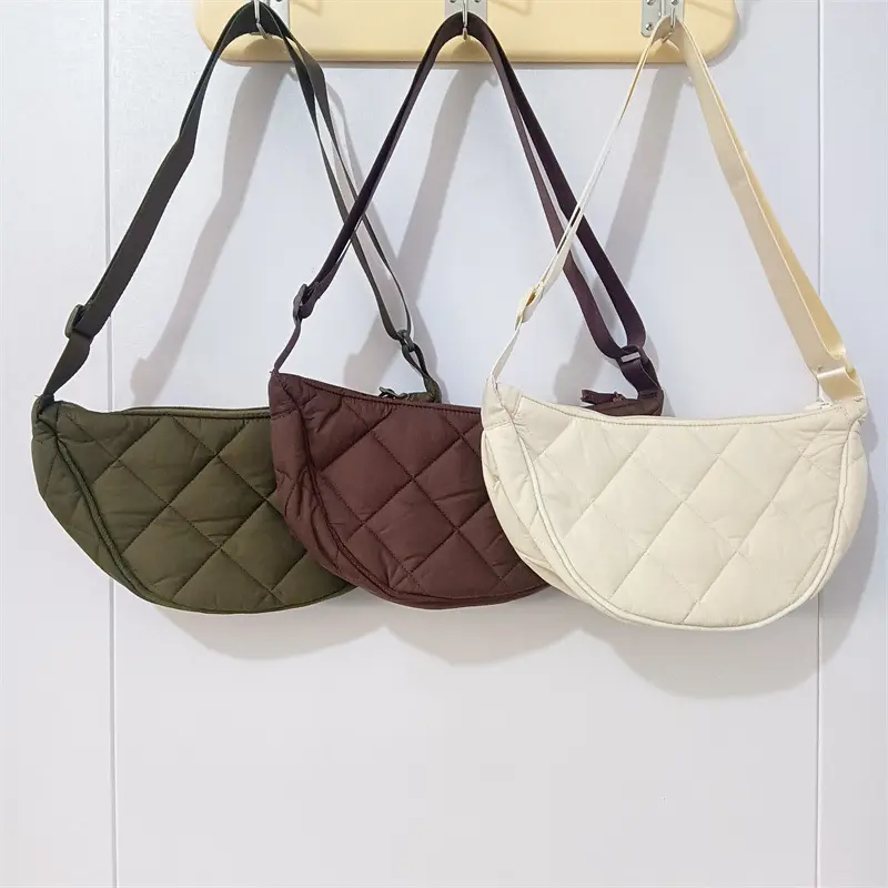Quilted Plaid Shoulder Bags for Women Lightweight Ladies Hobos Crossbody Bag Casual Travel Sports Female Underarm Bag Handbags