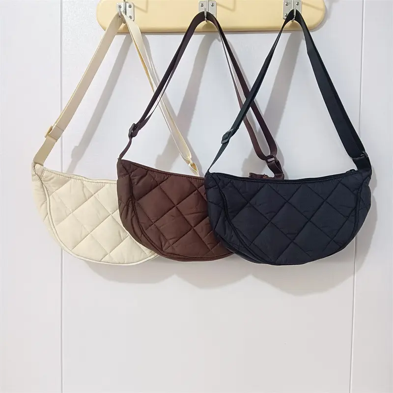 Quilted Plaid Shoulder Bags for Women Lightweight Ladies Hobos Crossbody Bag Casual Travel Sports Female Underarm Bag Handbags