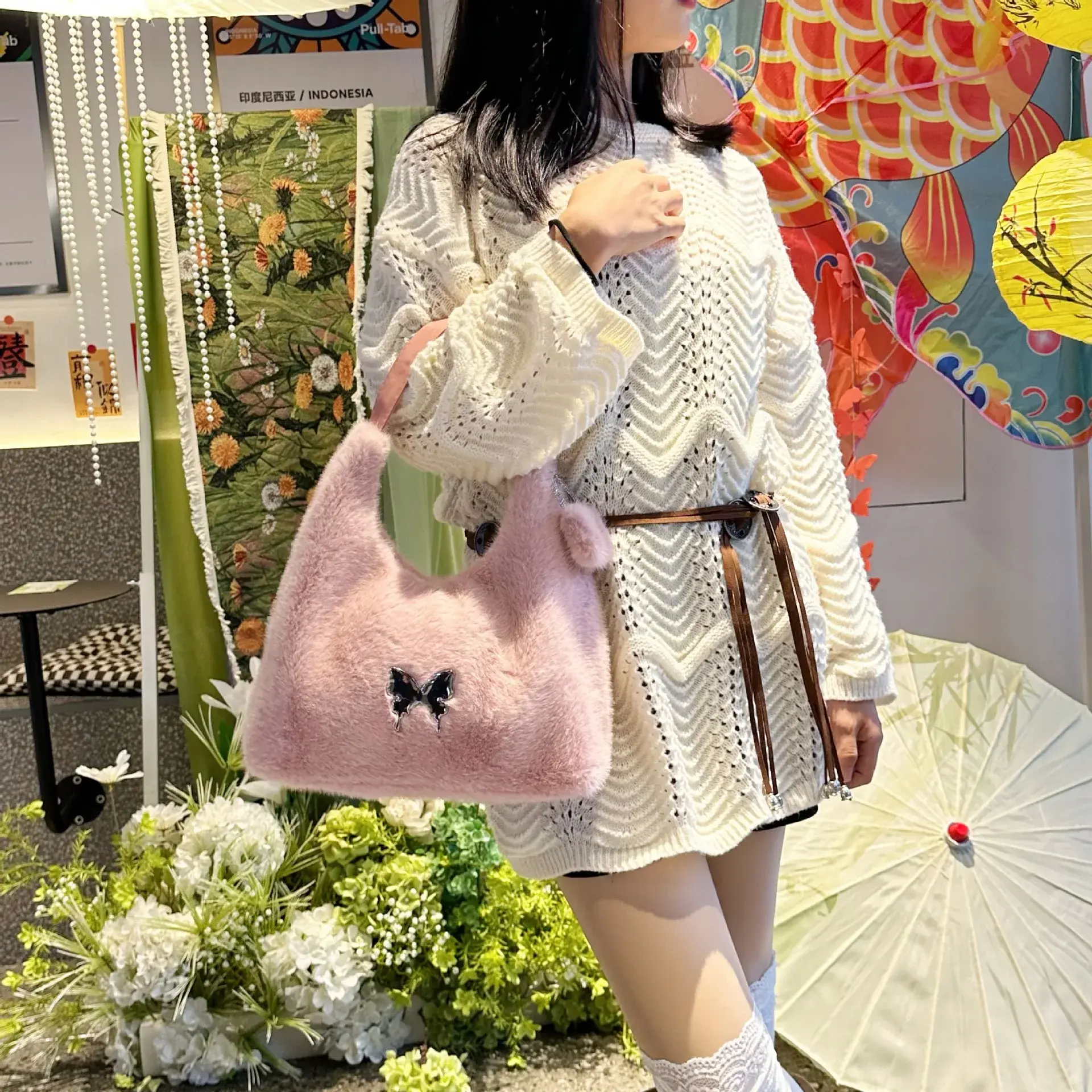 Fashion Butterfly Women's Furry Shoulder Bags Bowknot Soft Plush Ladies Underarm Bag Elegant Female Faux Fur Small Handbags