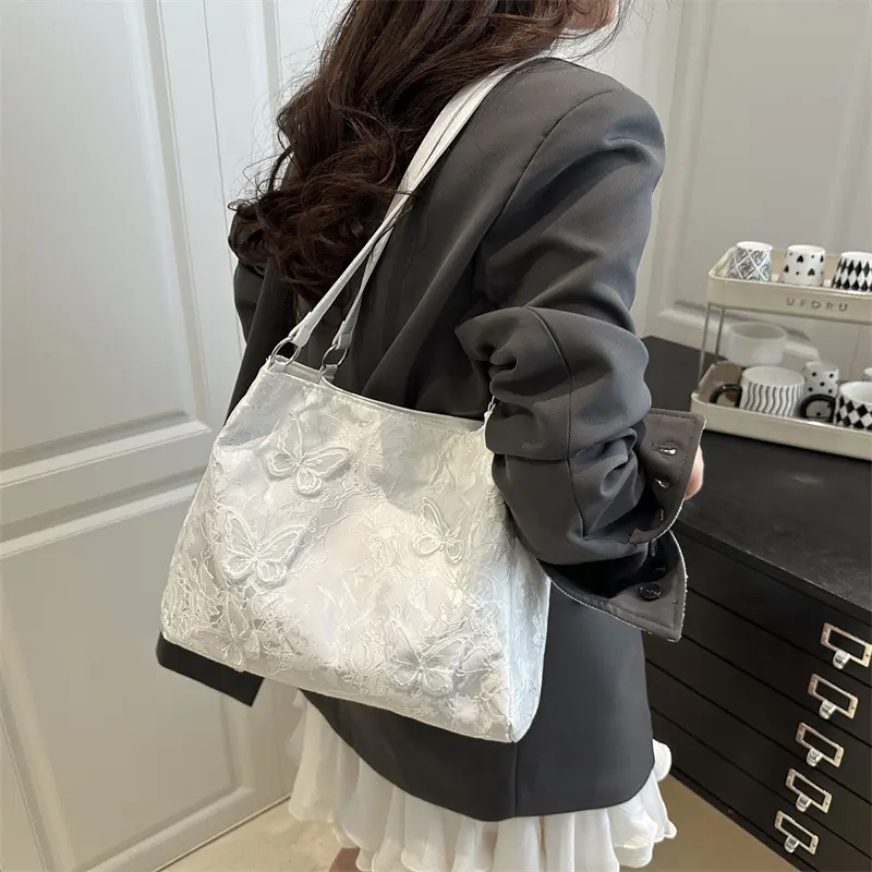 Versatile Butterfly Women Shoulder Bags Sweet Portable Female Commuter Tote Bag Simple Large Capacity Ladies Purse Handbags