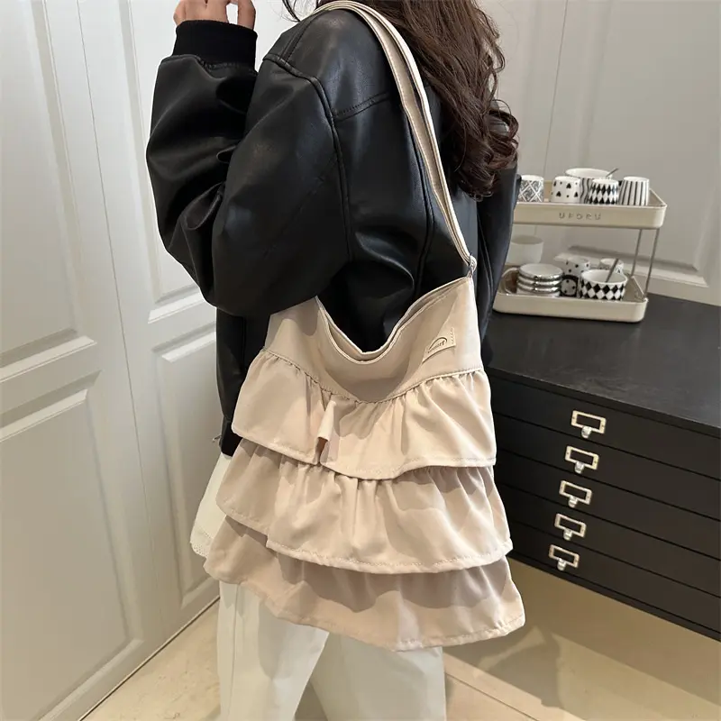 Sweet Ruffles Large Capacity Women Shoulder Bag Simple Solid Color Female Crossbody Bags Casual Commuter Ladies Handbags Tote