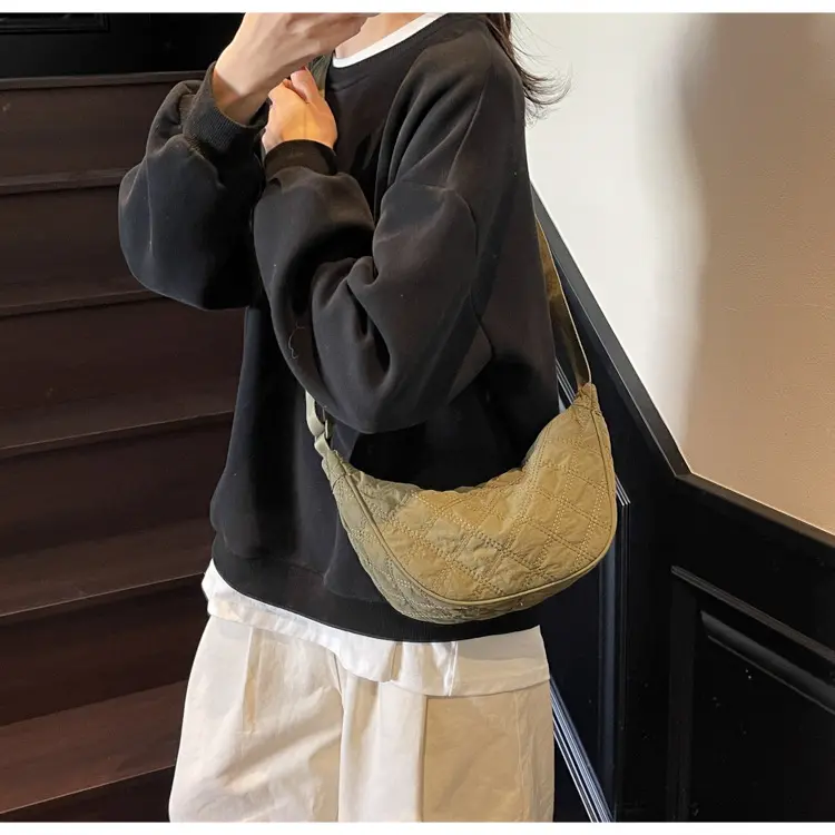 Quilted Plaid Women's Hobos Crossbody Bags Portable Ladies Travel Shoulder Bag Simple Design Female Underarm Bag Purse Handbags