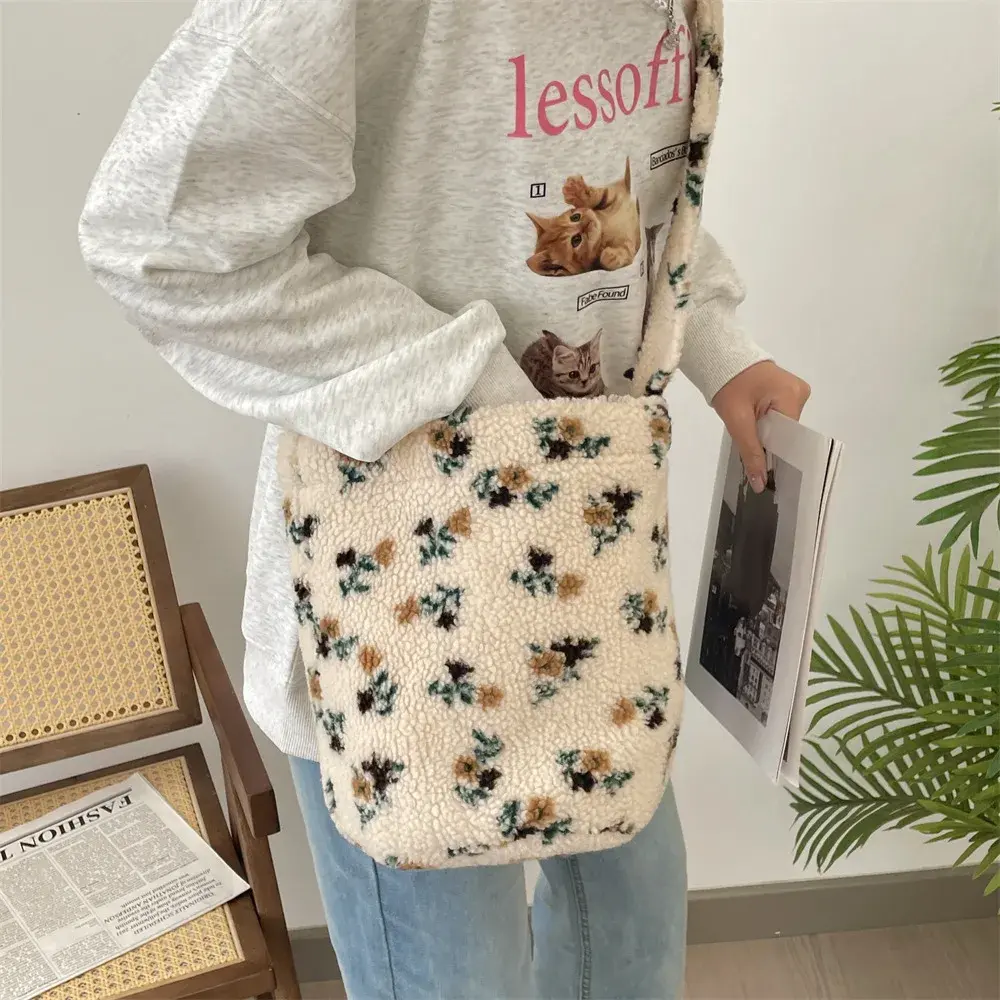 Faux Lamb Wool Bucket Messenger Bag Women's Vintage Plaid Floral Shoulder Bags Ladies Soft Plush Large Capacity Handbags Female