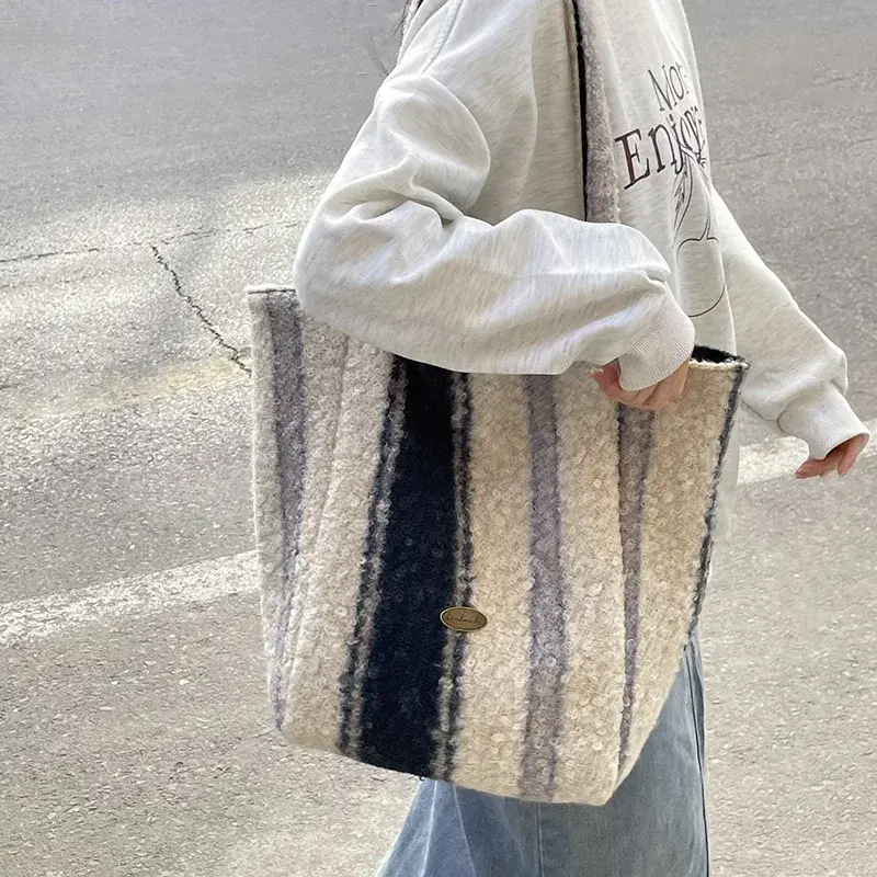 Double-sided Design Women's Shoulder Bags Plush Polyester Ladies Large Capacity Tote Bag Fashion Vintage Female Shopping Handbag