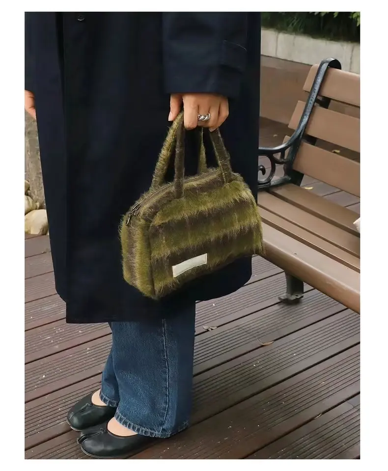 Retro Soft Plush Ladies Handbags Vintage Plaid \Women's Small Boston Shoulder Bag Winter Female Fluffy Messenger Bags Tote Purse