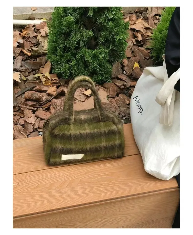 Retro Soft Plush Ladies Handbags Vintage Plaid \Women's Small Boston Shoulder Bag Winter Female Fluffy Messenger Bags Tote Purse