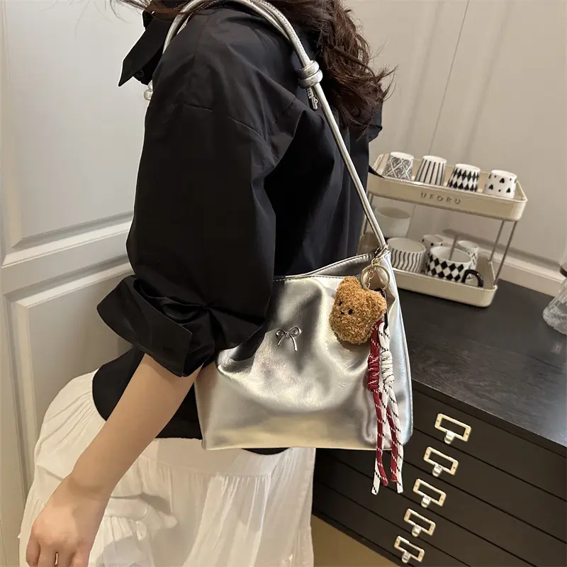 Casual Bow Pu Shoulder Bags for Women Large Capacity Commuter Ladies Messenger Bag Simple Girls Handbags Tote with Plush Pendant
