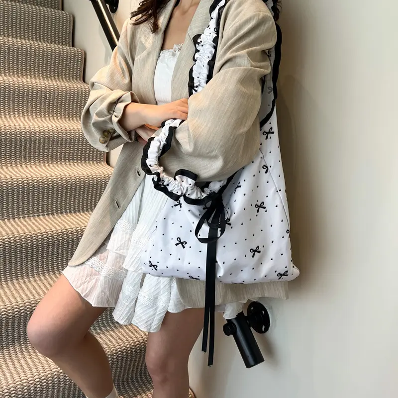 Sweet Bow Floral Women Nylon Shoulder Bags Pleated Design Large Capacity Female Handbags Simple Casual Ladies Underarm Tote Bag