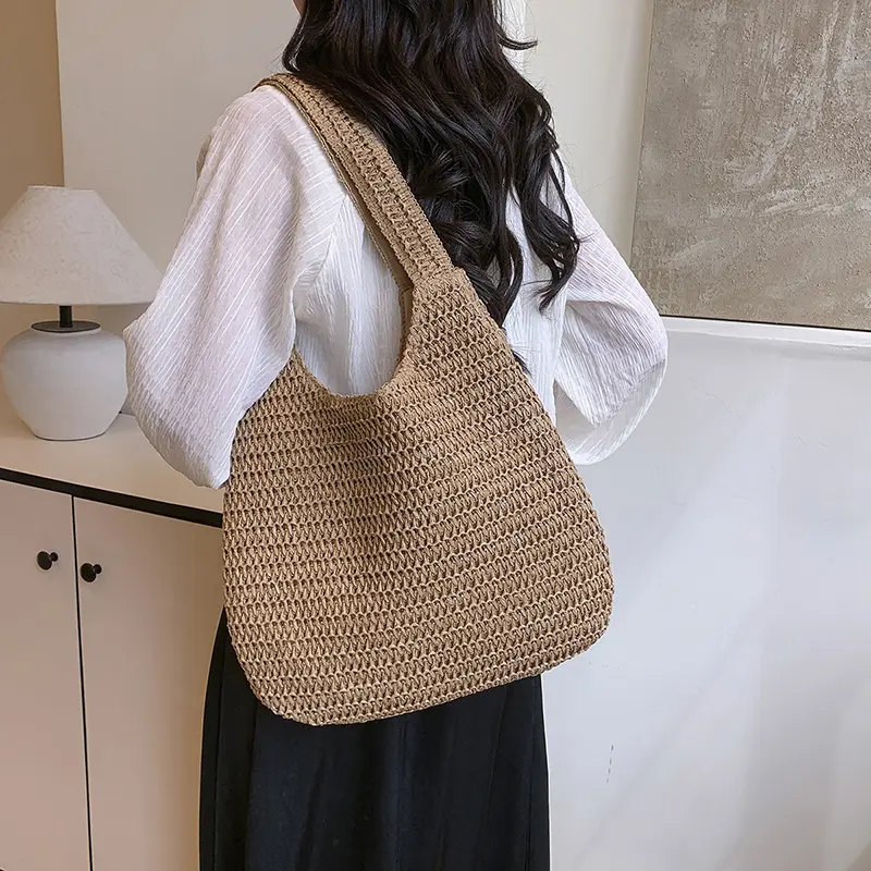 Summer  Straw Woven Shoulder Bags for Women Casual Vacation Style Ladies Beach Tote Large Capacity Female Handbags with Pendant