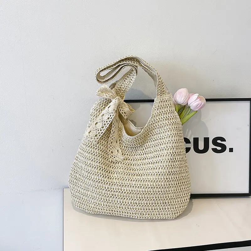 Summer  Straw Woven Shoulder Bags for Women Casual Vacation Style Ladies Beach Tote Large Capacity Female Handbags with Pendant