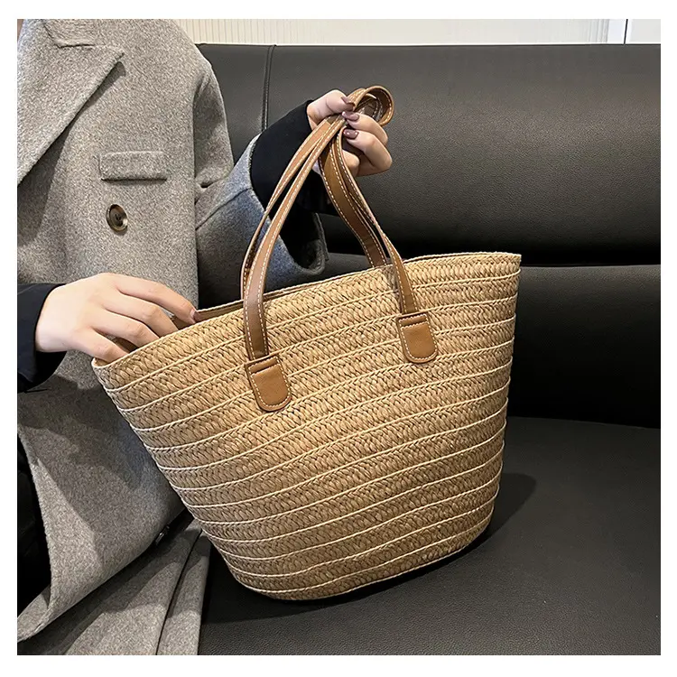 Fashion Casual Straw Woven Women's Bucket Bags Commuter Versatile Ladies Shoulder Bags Travel Beach Ladies Pu Handle Tote
