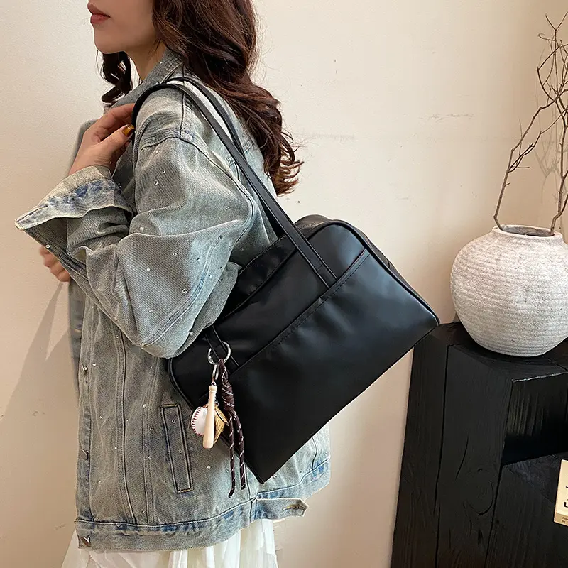 Simple Large Capacity Shoulder Bags for Women Pu Leather Underarm Ladies Commuter Tote Bag Vintage Female Handbags Tote Purse